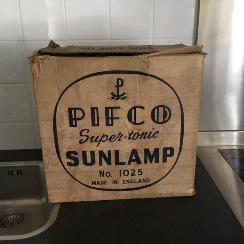 Pifco sunlamp1940 als nieuw in orginele doos steampunk lamp