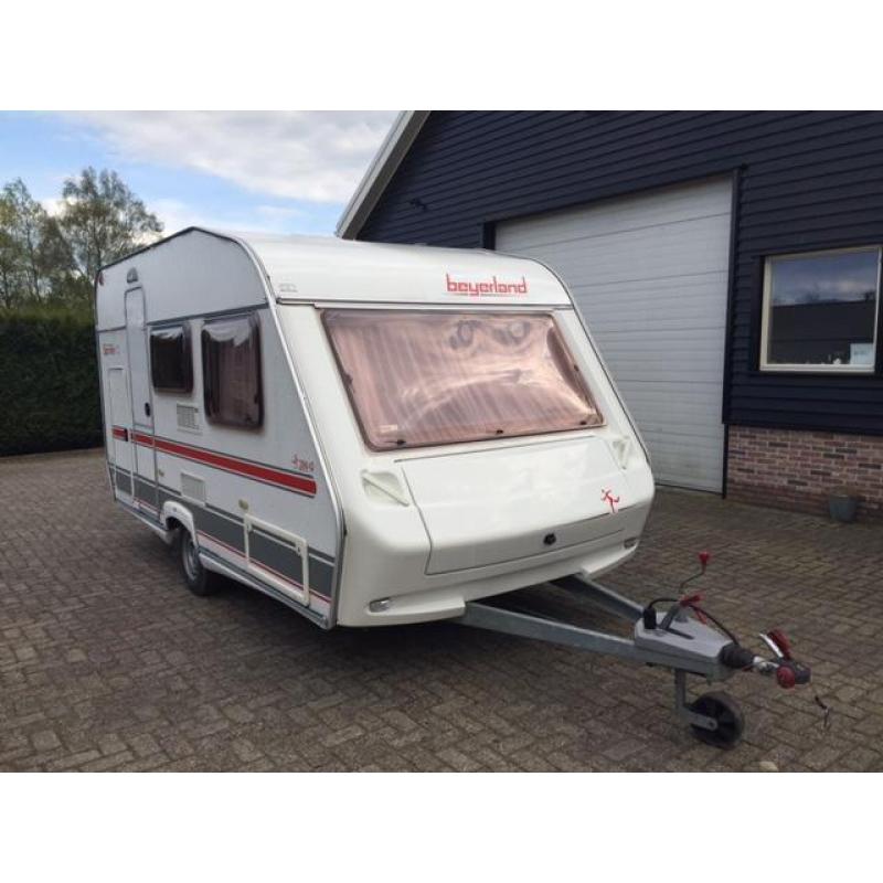 Beyerland 390 G Sprinter, Stapelbed 2004 met voortent