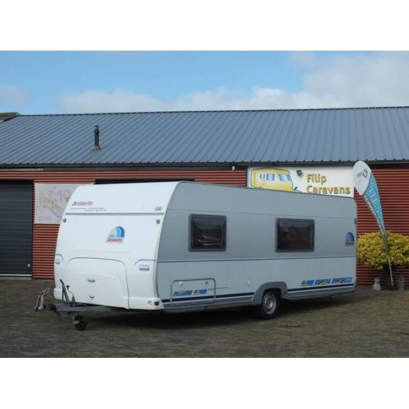 DETHLEFFS CAMPER 560 bj.99 6 slaapplaatsen Isabella voortent