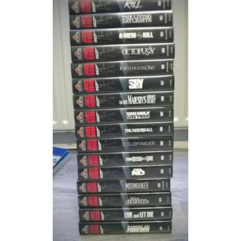 Collectie James Bond Films op VHS