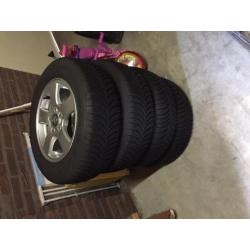 volvo lm velgen met goodyear ultragrip winterbanden 6mm