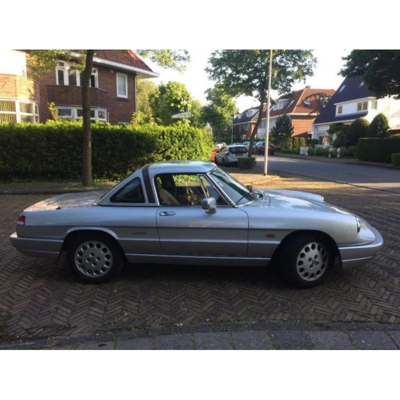 Alfa Romeo Spider 4 hardtop zilver