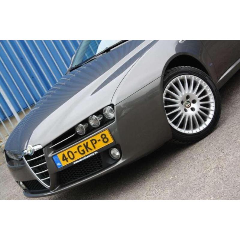 Alfa Romeo 159 2.2 JTS Business Clima / Cruise / Leer / LMW