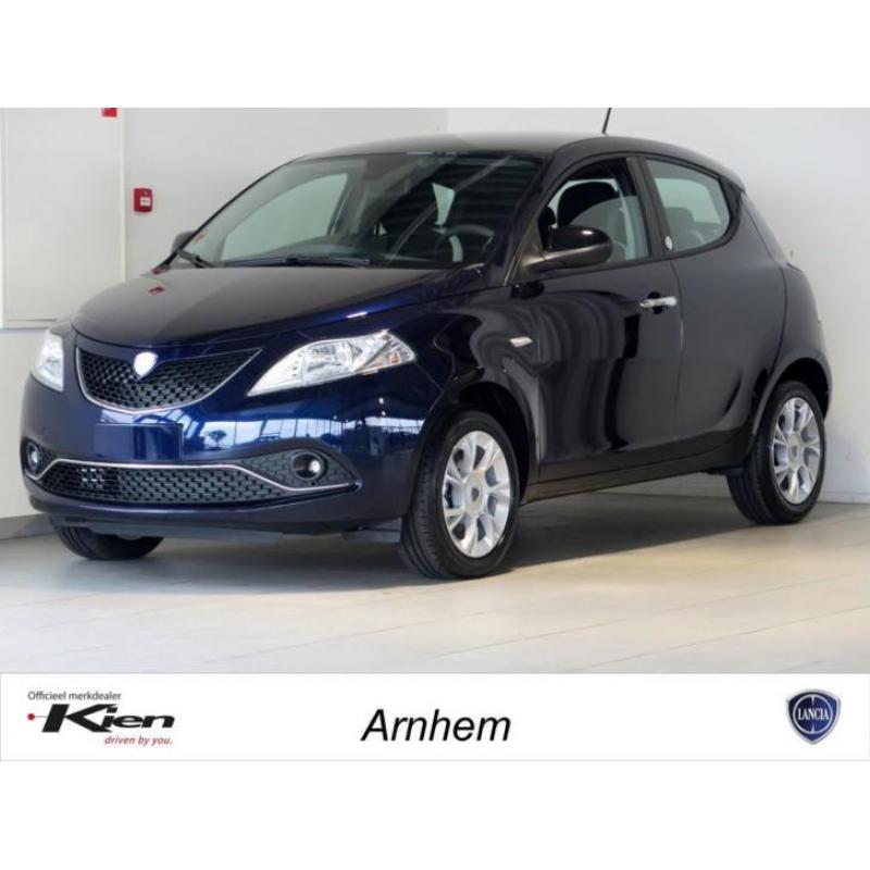 Lancia Ypsilon 0.9 TwinAir Opening Edition (bj 2016)