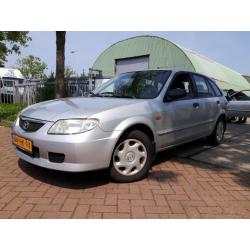 Mazda 323 1.3 F COMFORT nieuwe APK (bj 2001)