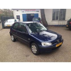 Peugeot 106 1.1 i 144.910 km stuurbekracht (bj 2001)