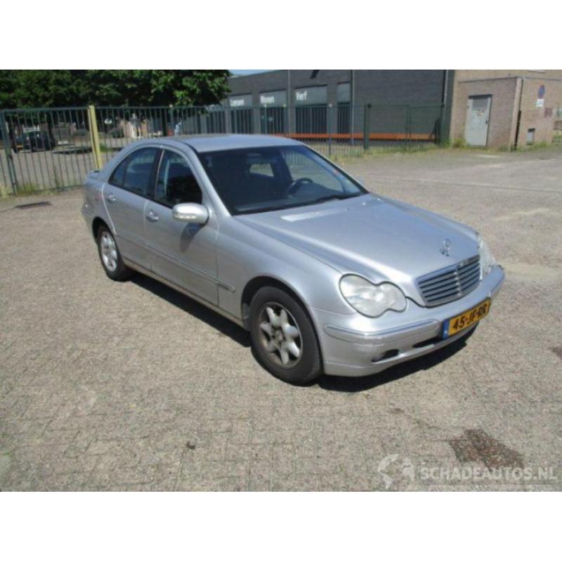 Mercedes-Benz C-Klasse 200 cdi elegance automaat (bj 2002)