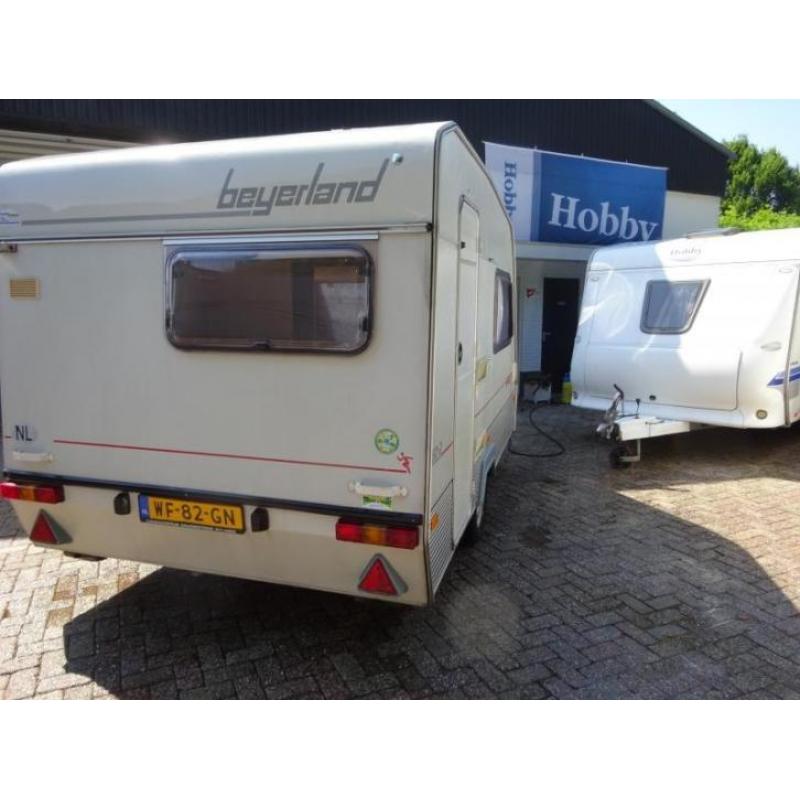 Beyerland MET VASTE TOILET BJ 1990