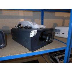 Projector Sanyo, PLC-HP7000