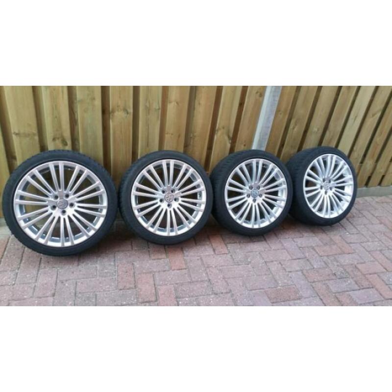 R32 velgen 18 inch 5×100 mooier set!!!