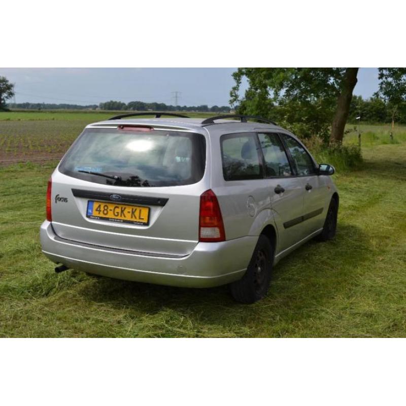 Ford Focus 1.6 I Trend Wagon AUT 2001 Grijs