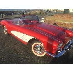 Chevrolet Corvette 1961 Rood in zeer nette staat cabrio