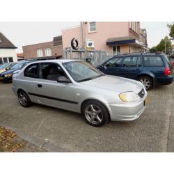 Hyundai Accent 1.3 active Air (bj 2004)