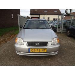 Hyundai Accent 1.3 active Air (bj 2004)