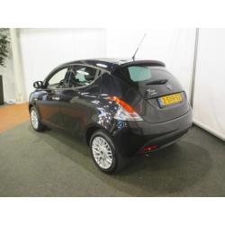 Lancia Ypsilon 0.9 TWINAIR SILVER PLUS (bj 2013)