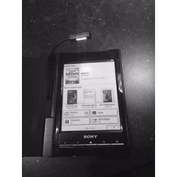 E-reader Sony prs1 met cover en lamp