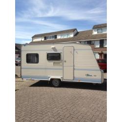 Caravelair Silver 425