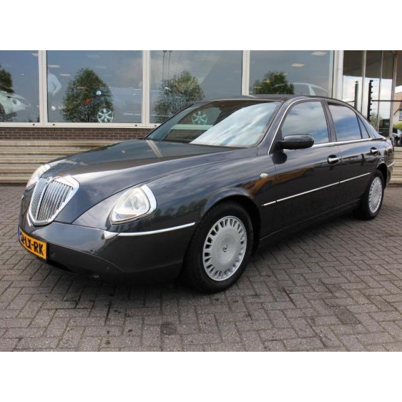 Lancia Thesis 3.0 24V V6 AUT. EMBLEMA (bj 2005, automaat)