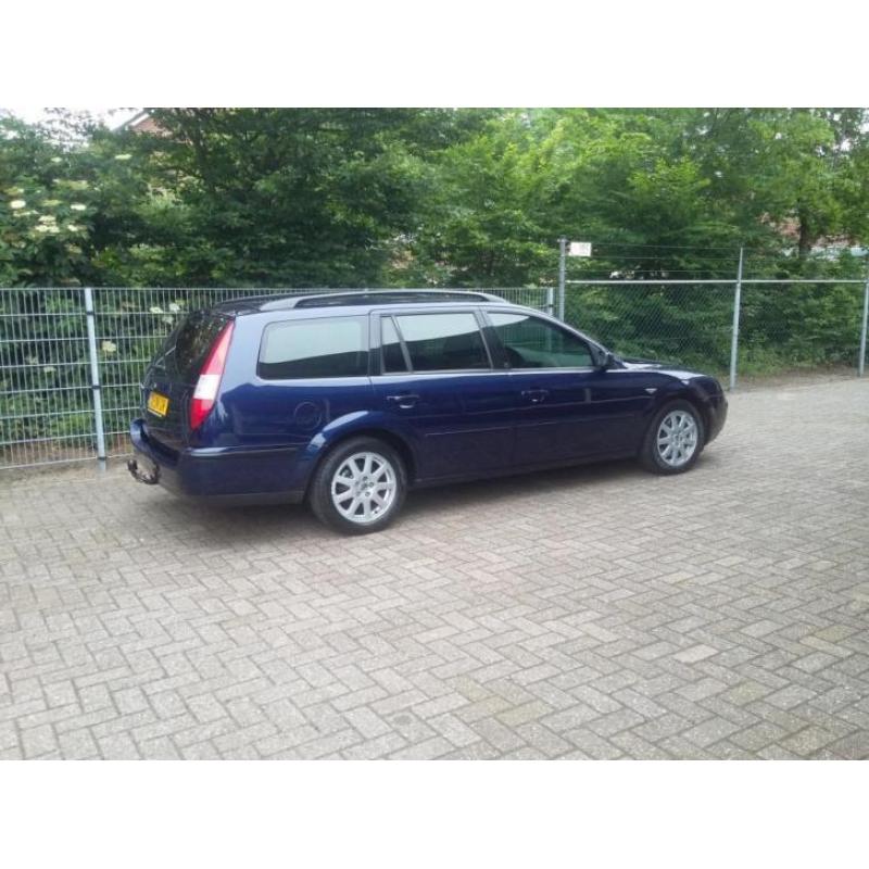 Ford Mondeo Wagon 1.8-16V Collection