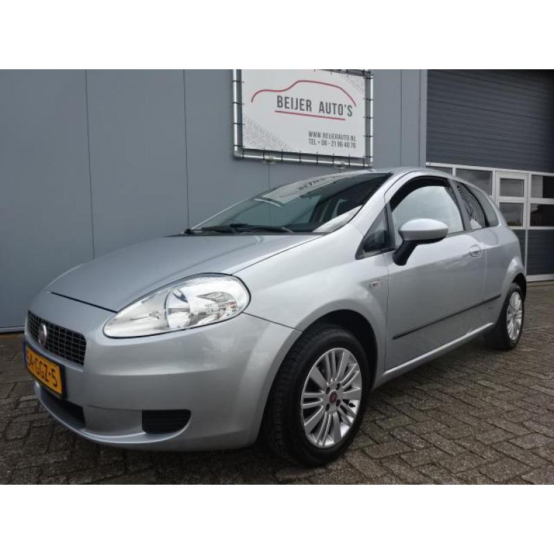 Fiat Grande Punto 1.4 DYNAMIC Climate, 15 inch, trekhaak!