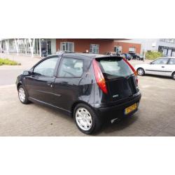 Fiat Punto 1.2 16v sport Airco stuurbkr 1e eign zwart