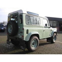 Land Rover Defender 90 2.2 TD Heritage Limited Edtion