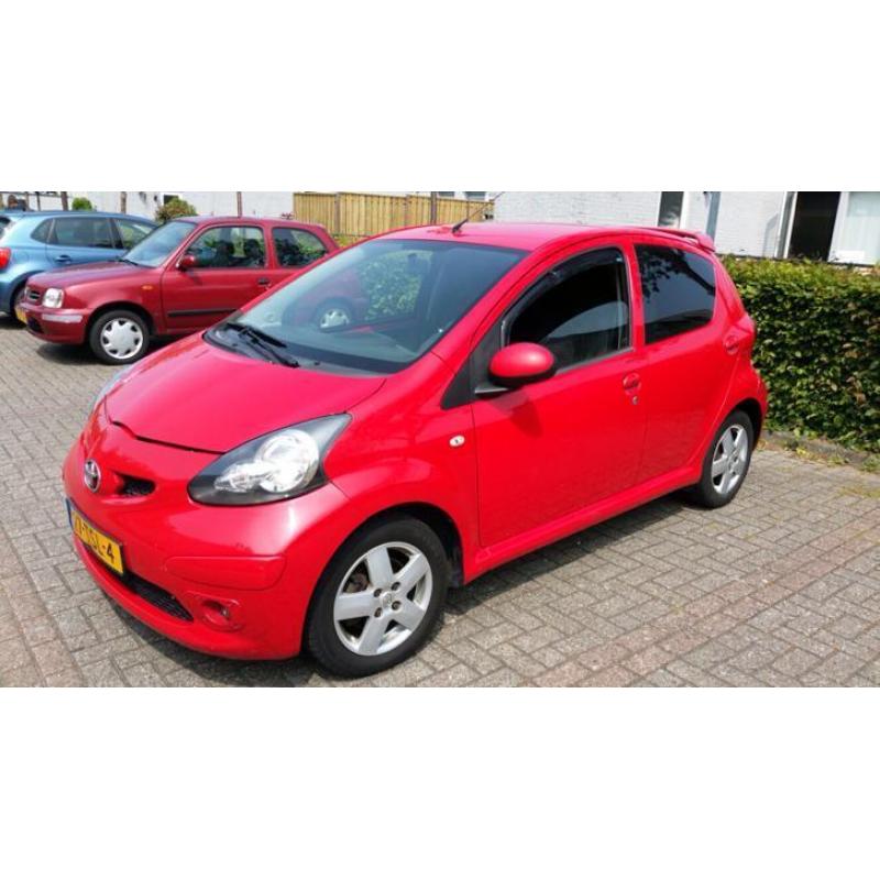 Toyota Aygo 1.0 5deurs Sport/ Alle opties/ inruil mogelijk!