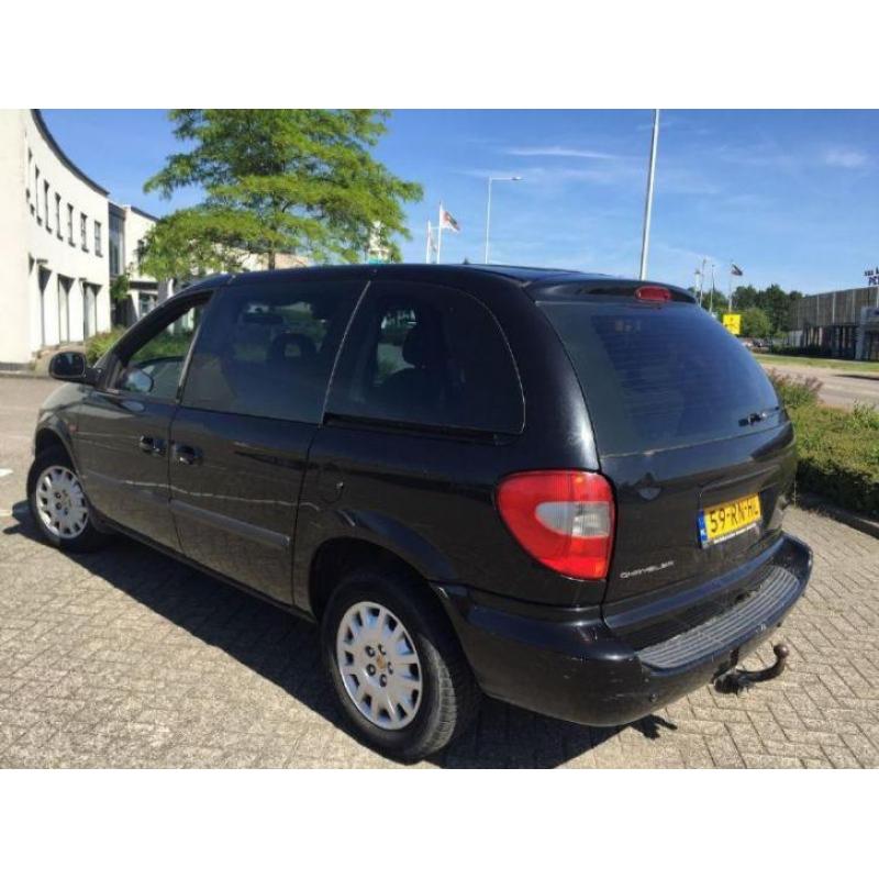 Chrysler Voyager 2.4i LX Plus dvd Navi 2005 147 Pk 6pers