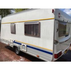 Mooie Burstner Ventana 425 TS