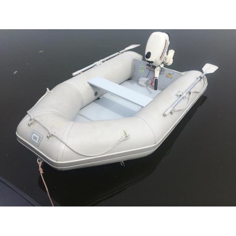 Quicksilver 270 rubberboot evt met motor