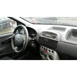 Fiat Punto 1.2 3DR 2002 Zwart