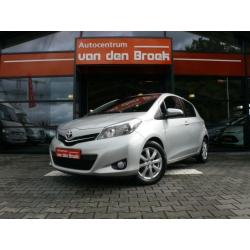 Toyota Yaris 1.3vvti executive automaat achter uit rij camer