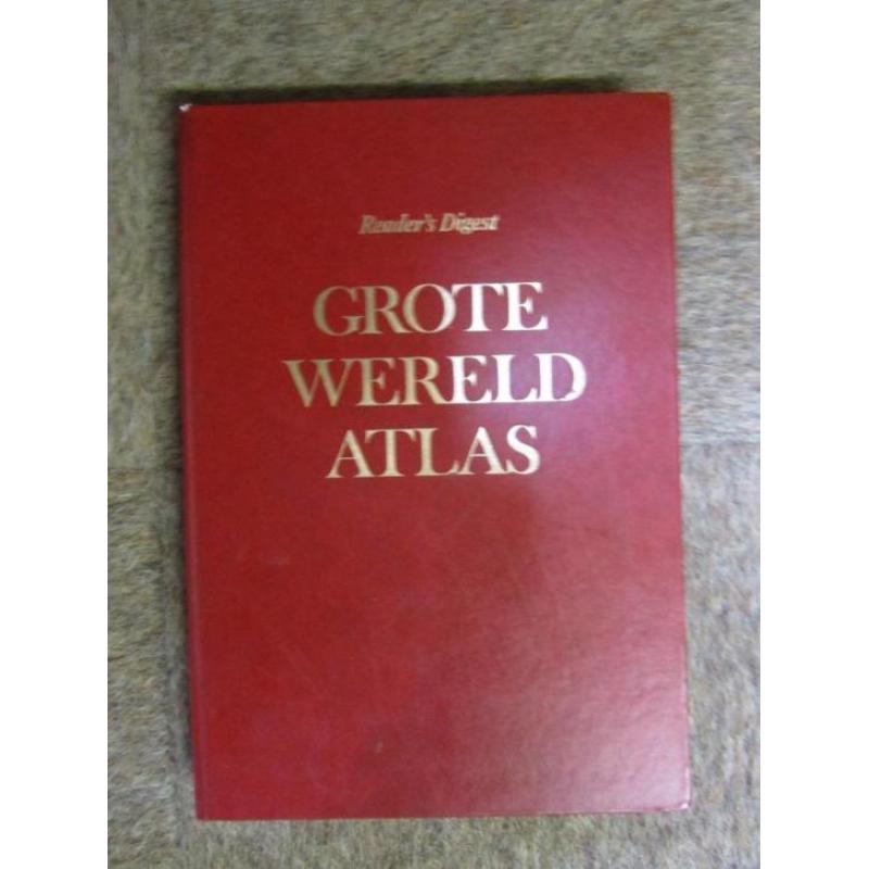 Reader Digest Atlas wereld met 219 bladzijden.voor €7,50.