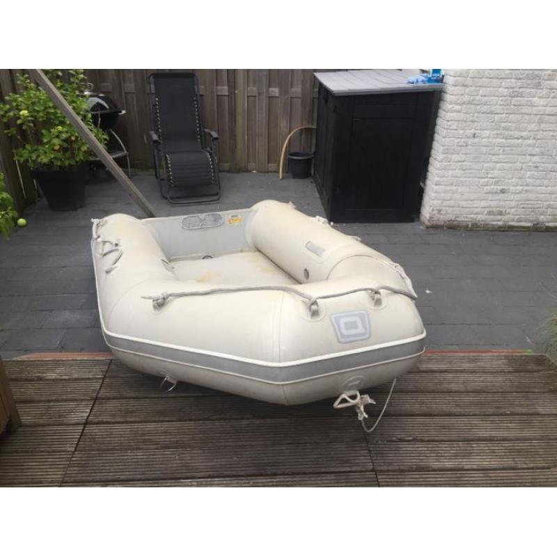 QuickSilver 270 airdeck ( eventueel met 6pk mercury motor )