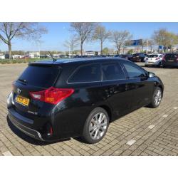 Toyota Auris 1.8 Hybrid Touring Sport (TS) Automaat 2014