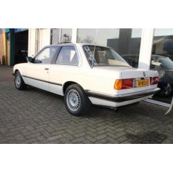 BMW 3 Serie 320I (bj 1984)