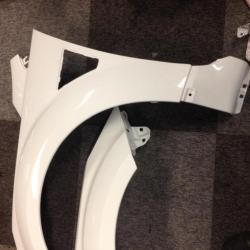 Ford FOCUS RS 2009-2011 MK2 spatbord origineel. WIT