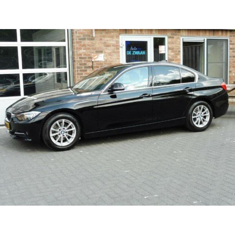 BMW 3-SERIE 320d Efficient Dynamics Edition Executive Sport