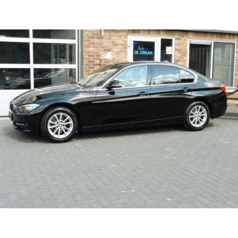 BMW 3-SERIE 320d Efficient Dynamics Edition Executive Sport