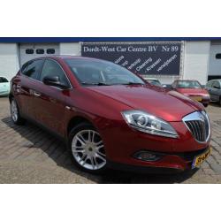 Lancia Delta 1.6 D Mjet 2008 Rood/Dealer Onderhouden/118000!