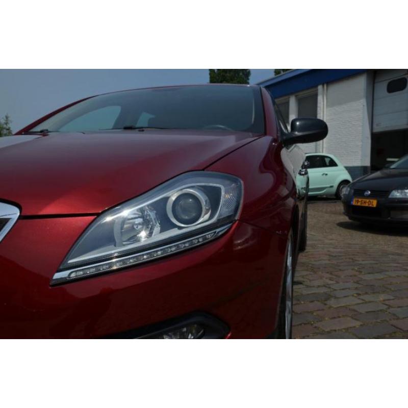 Lancia Delta 1.6 D Mjet 2008 Rood/Dealer Onderhouden/118000!