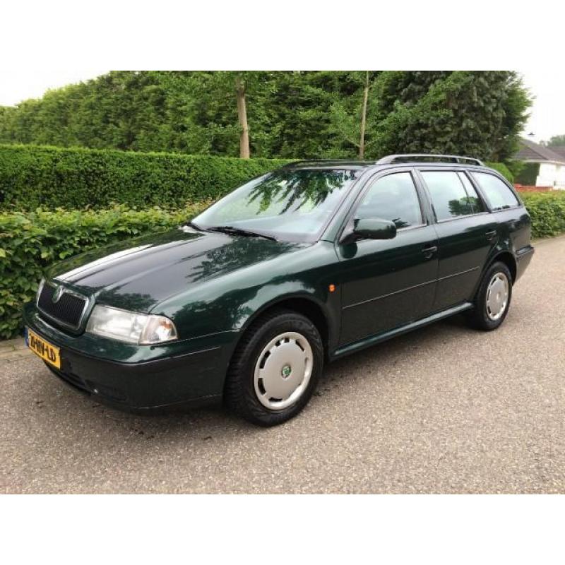 Skoda OCTAVIA COMBI 1.6 CLASSIC