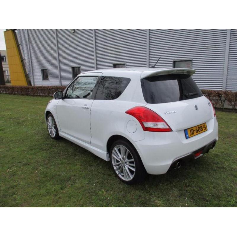 Suzuki Swift 1.6 3D Sport 2013 Wit