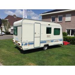 ADRIA Unica 390 DS '98 (4 pers. 685 kg, Voortent)