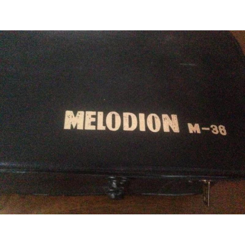 Melodion Suzuki M-36