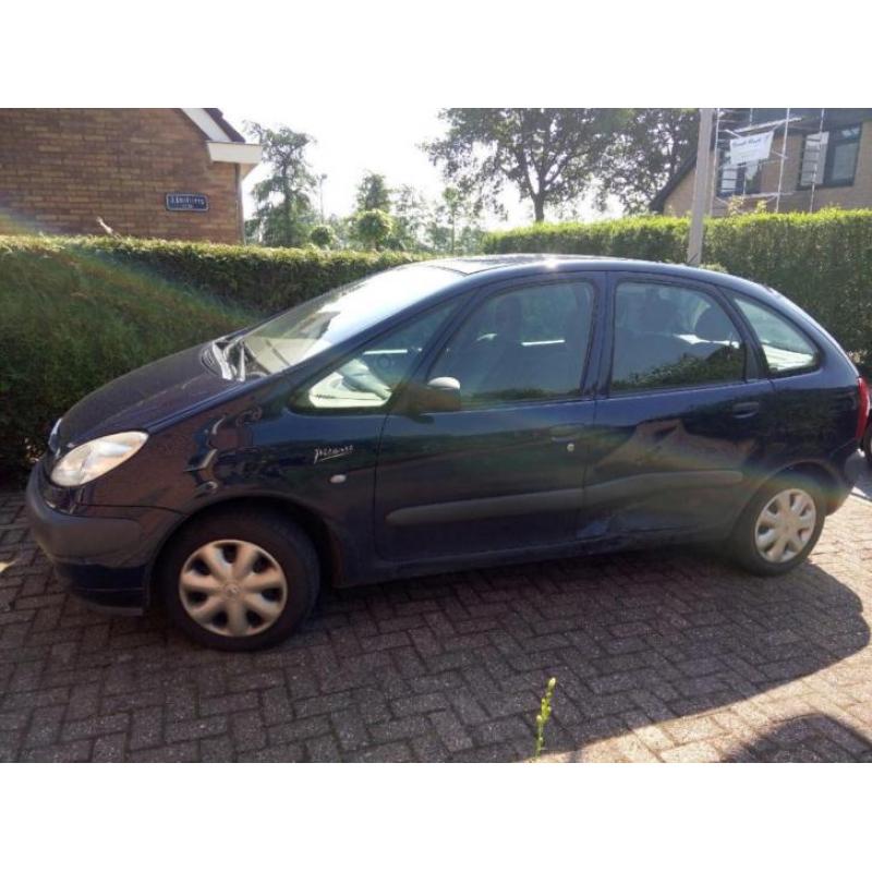 Citroen Xsara Picasso 2002 apk nov-2016-rijdbare zijschade