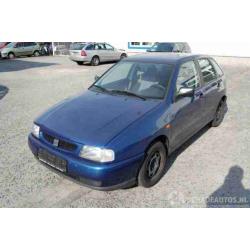 Seat ibiza 6K Blauw LS5R Sloop Onderdelen Deur Motorkap