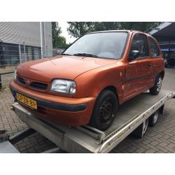 Micra met rijbareschade