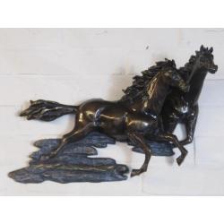 muurdecoratie / BRONZEN PAARDEN / PAARD