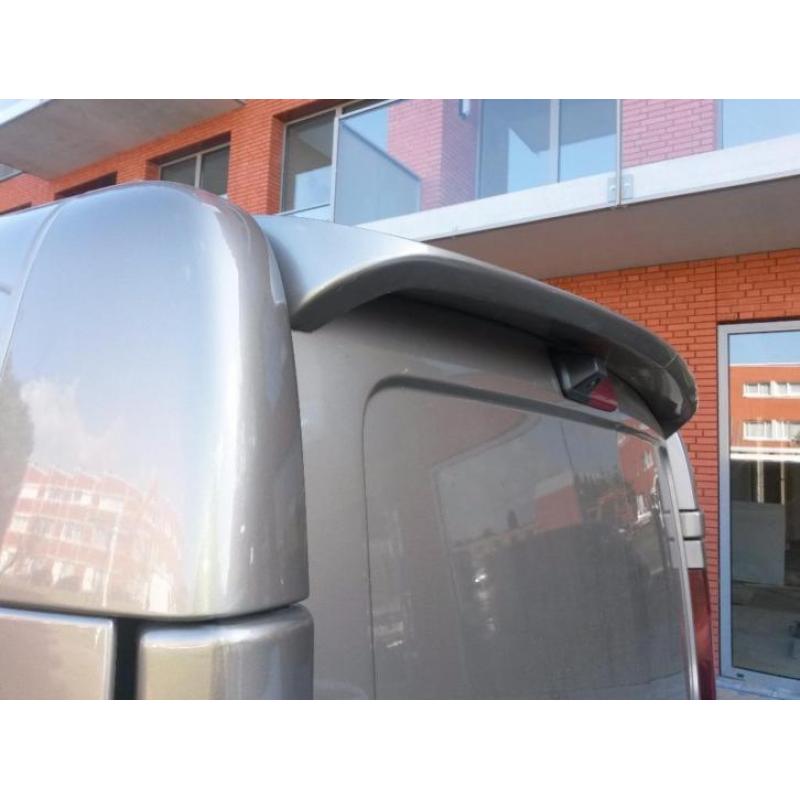 Vivaro vanaf 2015- deuren of achterklep spoiler €150